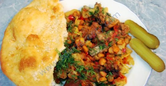 Баранина с нутом и овощами