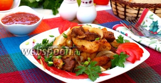 Жареная свинина с картофелем