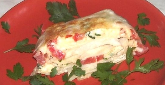 Рулет с сырно яичной начинкой