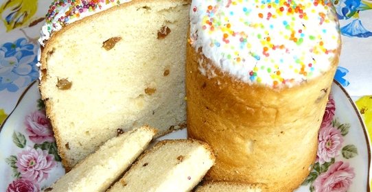 Кулич лимонный с куркумой