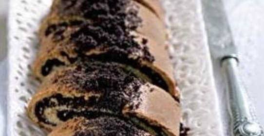 Рулет медовый с перцем и маком