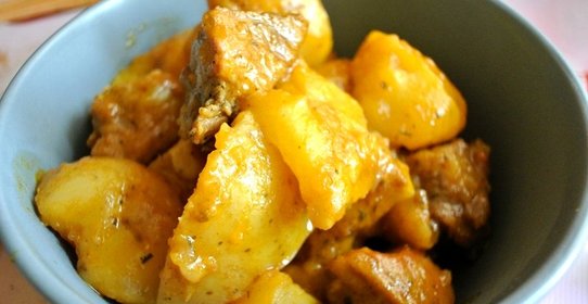 Свинина с картошкой в пакете в духовке