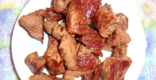 Мясо в мультиварке жареное