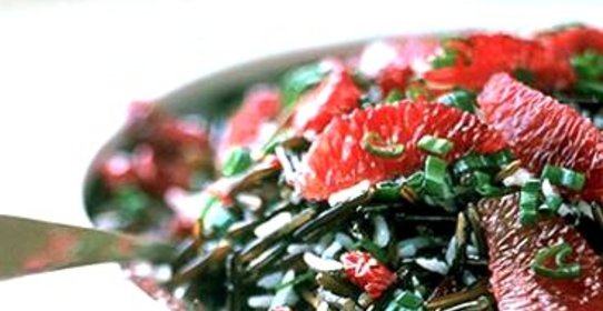 Салат из дикого риса с апельсинами