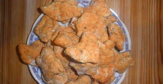 Солёное сырное печенье с орехами