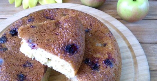 Пирог с ягодами на кефире