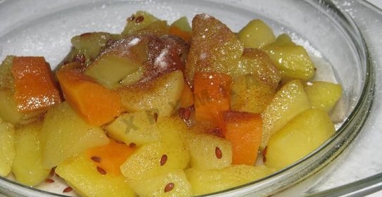 Запеченные тыква в микроволновке с яблоками