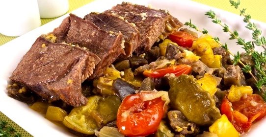 Баранина в духовке в рукаве