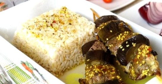 Баранина с баклажанами в мультиварке