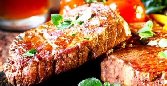 Стейк из свинины на гриле