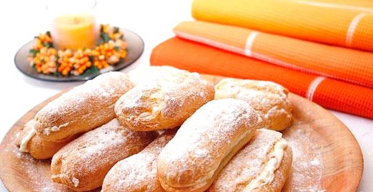 Эклеры со сливочным кремом