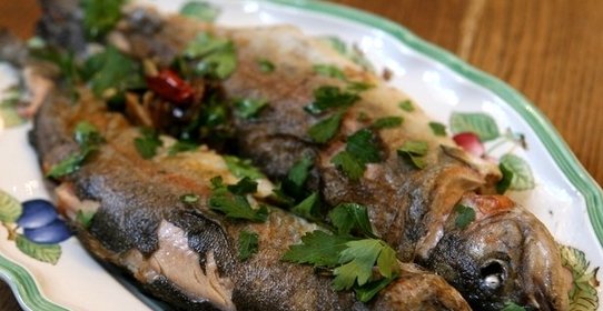 Форель в воке