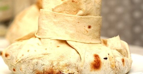 Мясо в армянском лаваше