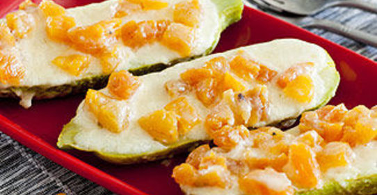 Молодые кабачки, запеченные в пикантном соусе в мультиварке