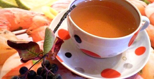 Чай шиповниковый с ромашкой и рябиной