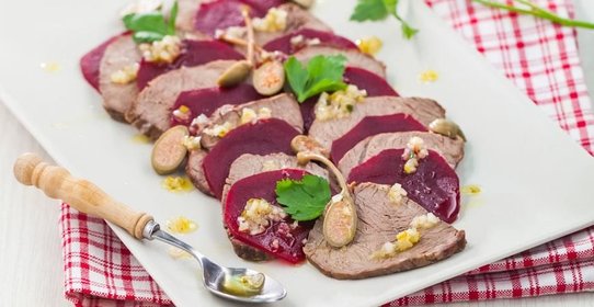 Салат из свеклы с говядиной