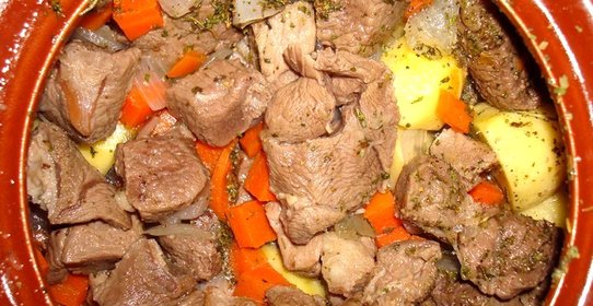 Баранина в горшочке в духовке