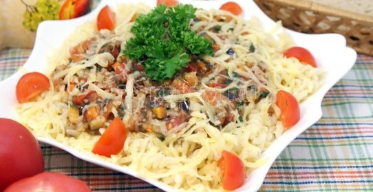 Овощи с макаронами и сыром