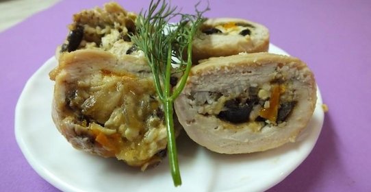 Рулетики куриные с сыром и грибами