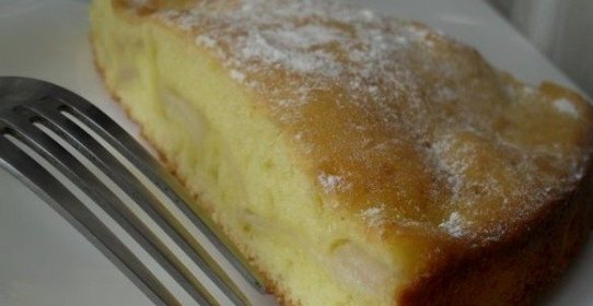 Яблочно-грушевая шарлотка