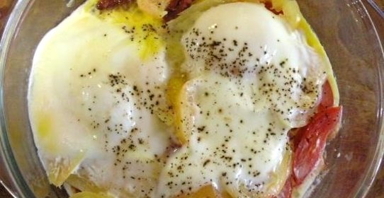 Яичница на завтрак в микроволновке