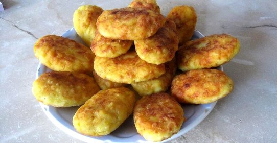 Биточки картофельные с сыром