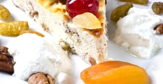 Сливочная пасха с орехами, цукатами и цедрой