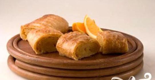 Абрикосовый рулет