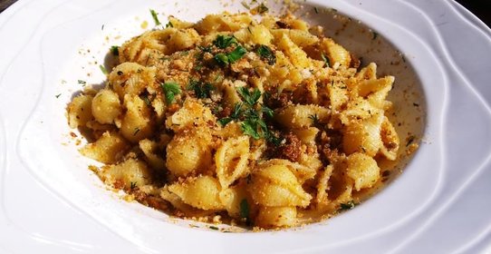 Паста с хлебной крошкой