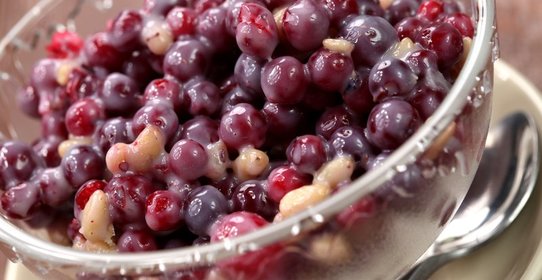 Брусника со сгущенкой