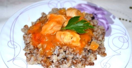 Гуляш из куриного филе