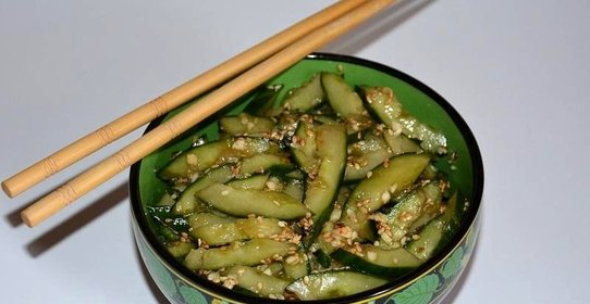 Салат Битые огурцы