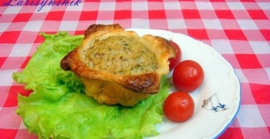 Суфле в горшочке из слоеного теста