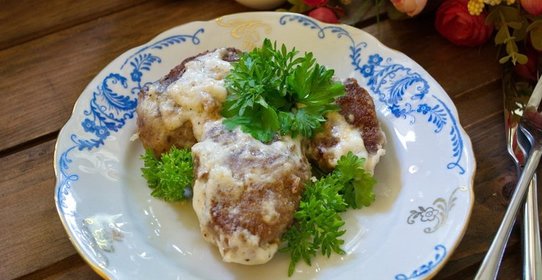 Котлеты под соусом Бешамель
