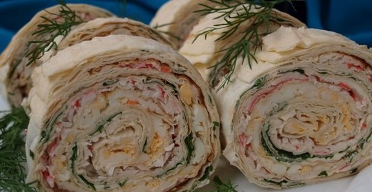 Рулет из лаваша с крабовыми палочками