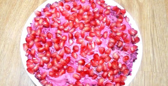 Салат с гранатом