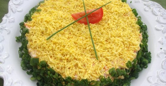 Салат Мимоза с консервой