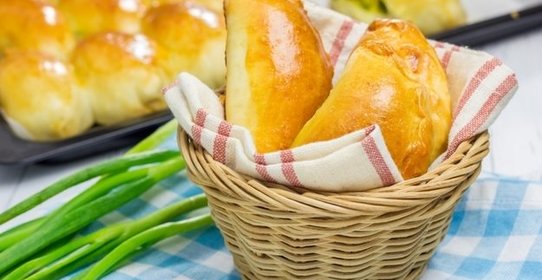 Пирожки с рисом и яйцом