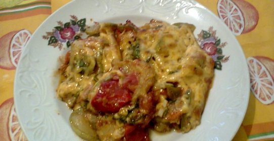 Овощное рагу под сырной шапкой