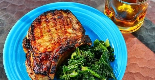 Свиные отбивные в соусе из грейпфрута