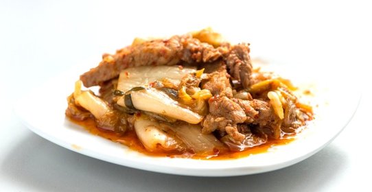 Жареная кимчи со свининой (Кимчи поккум)