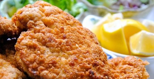 Шницель из свинины на сковороде