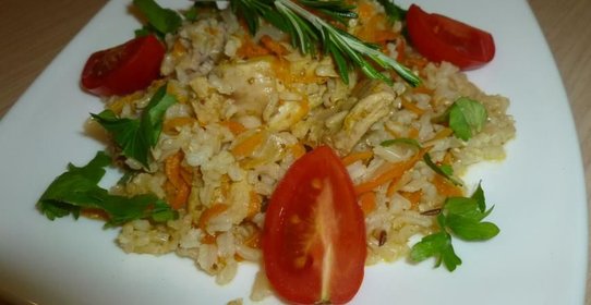 Плов с мясом кролика и коричневым рисом