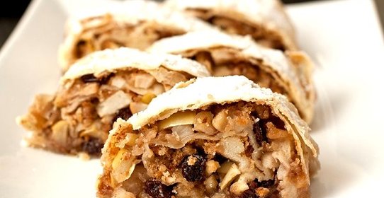 Рулетики с яблоками