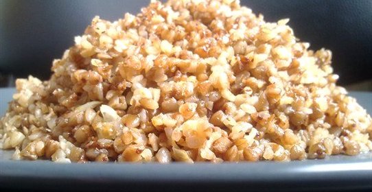 Гречневая каша с пассерованным луком