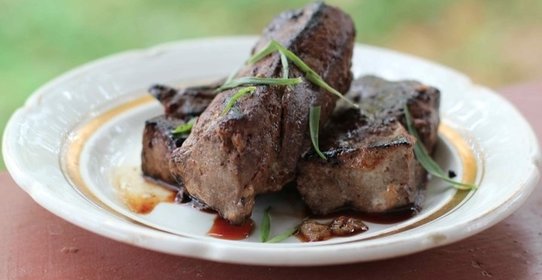 Печень в абрикосовой глазури