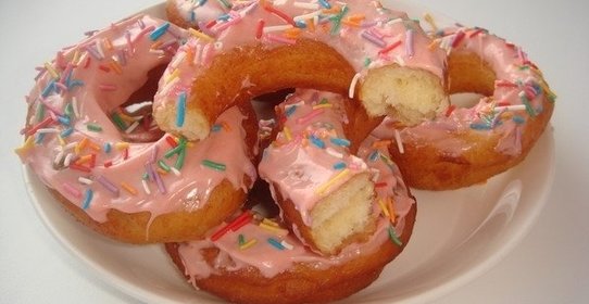 Творожные пончики в глазури