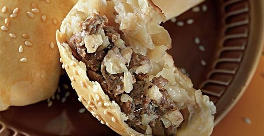 Большая круглая сомса с мясом