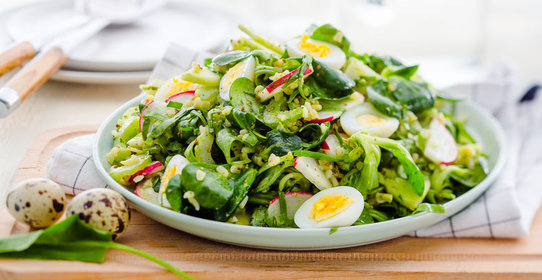 Салат из щавеля с яйцом