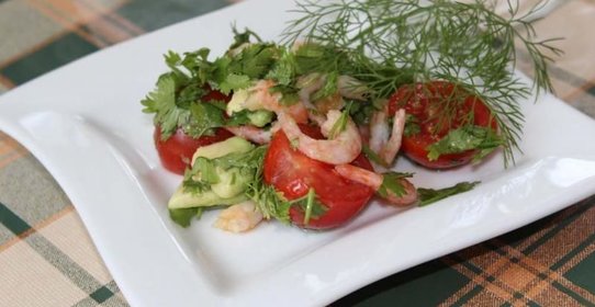 Салат из авокадо с креветками без майонеза